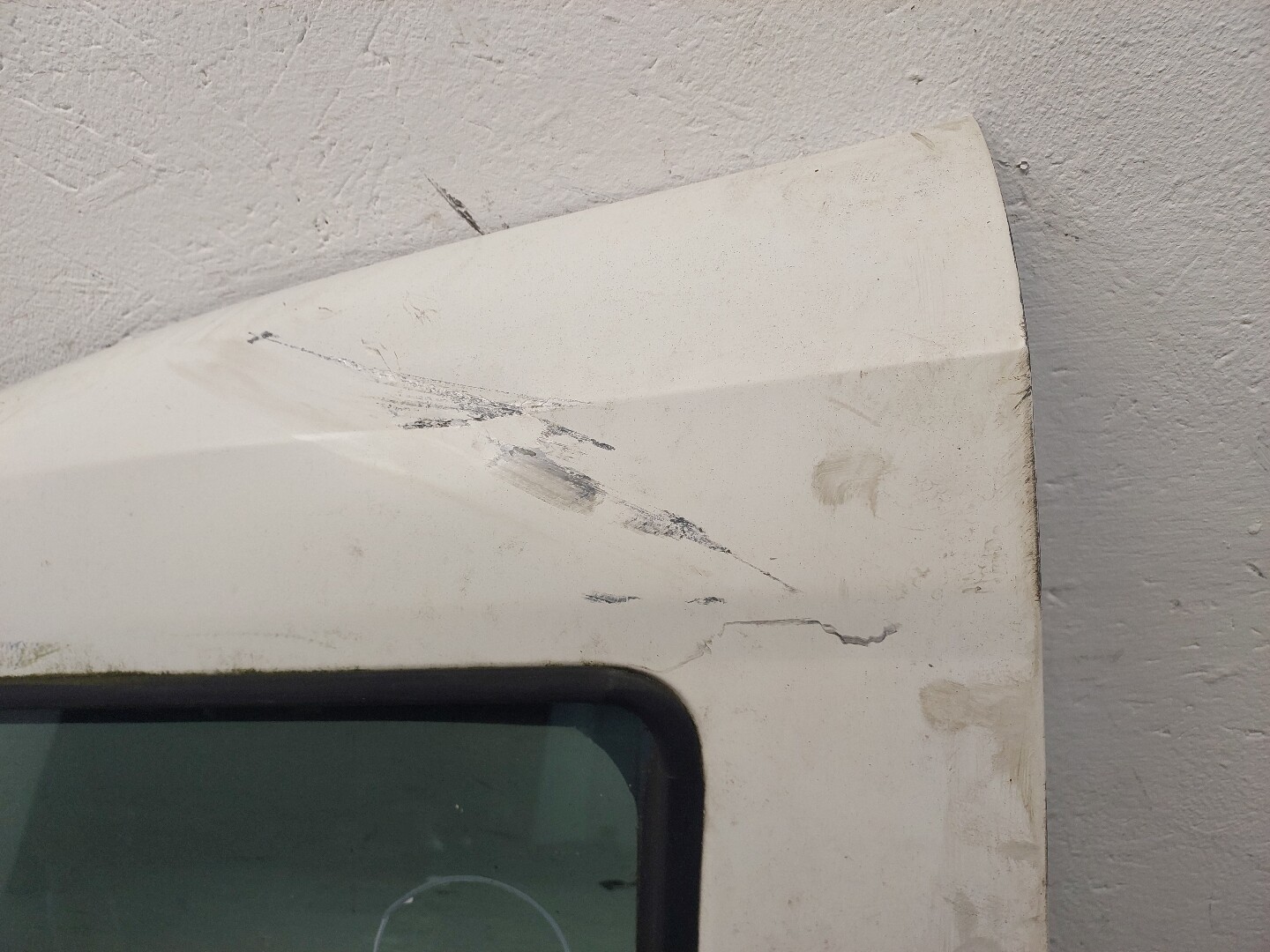 Дверь передняя левая