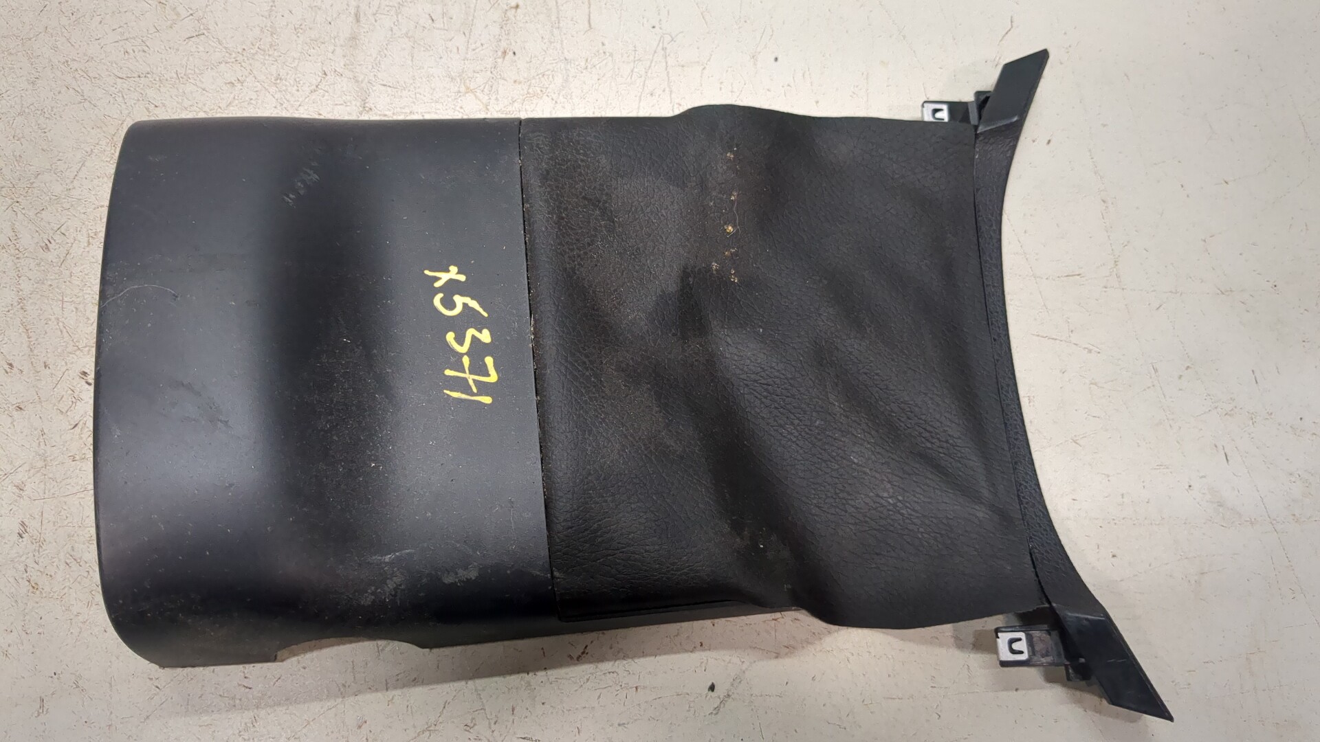 Кожух рулевой колонки