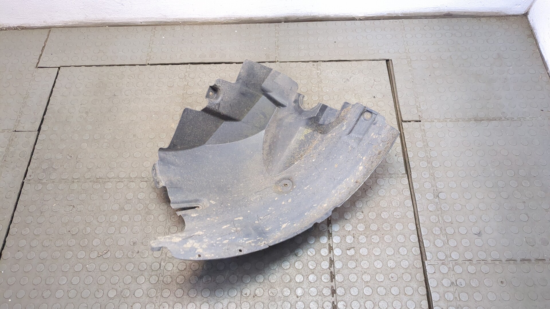 Локер передний левый