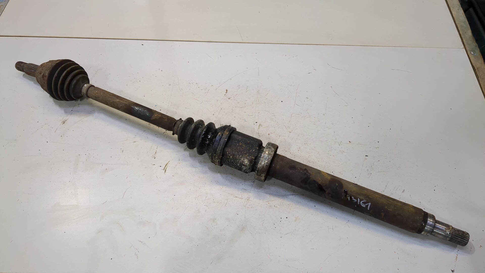 Полуось передняя правая