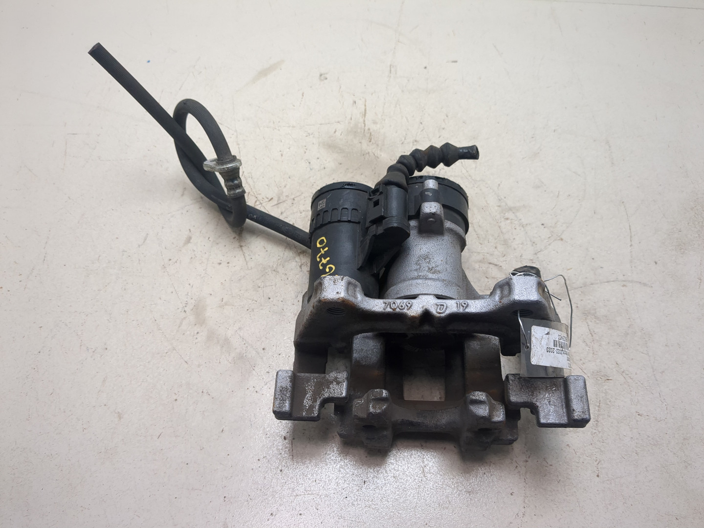 Суппорт задний правый