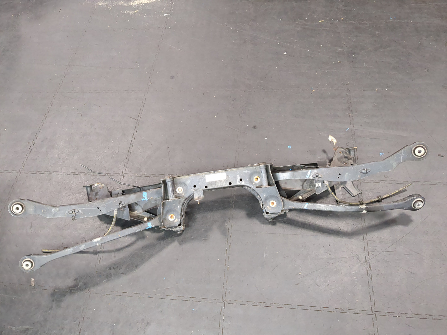 Балка задняя