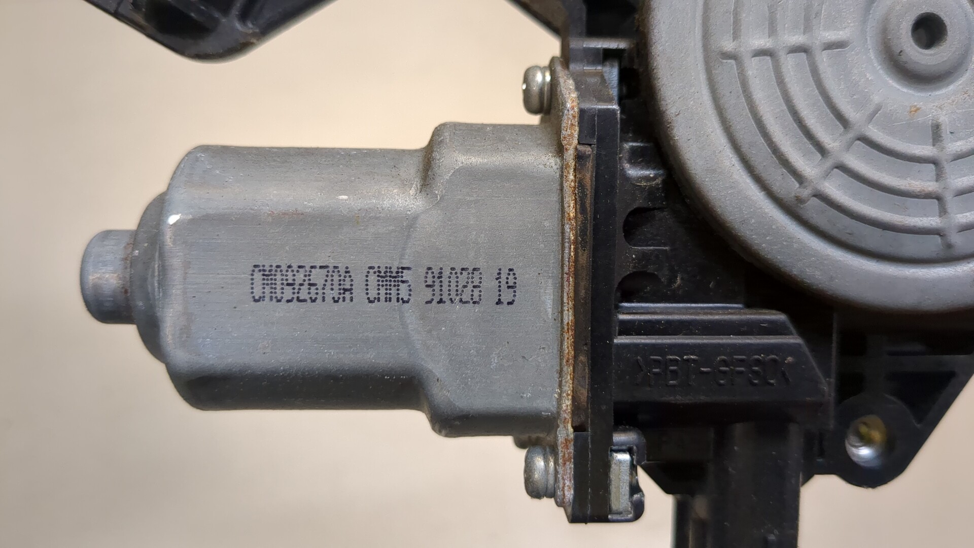 Стеклоподъемник электр. передний левый