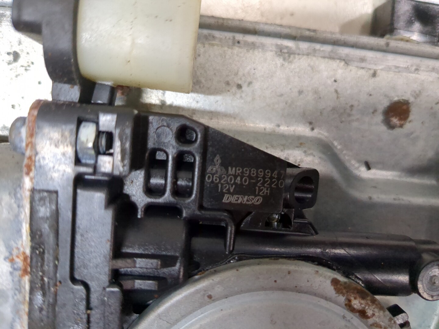 Стеклоподъемник электр. передний правый