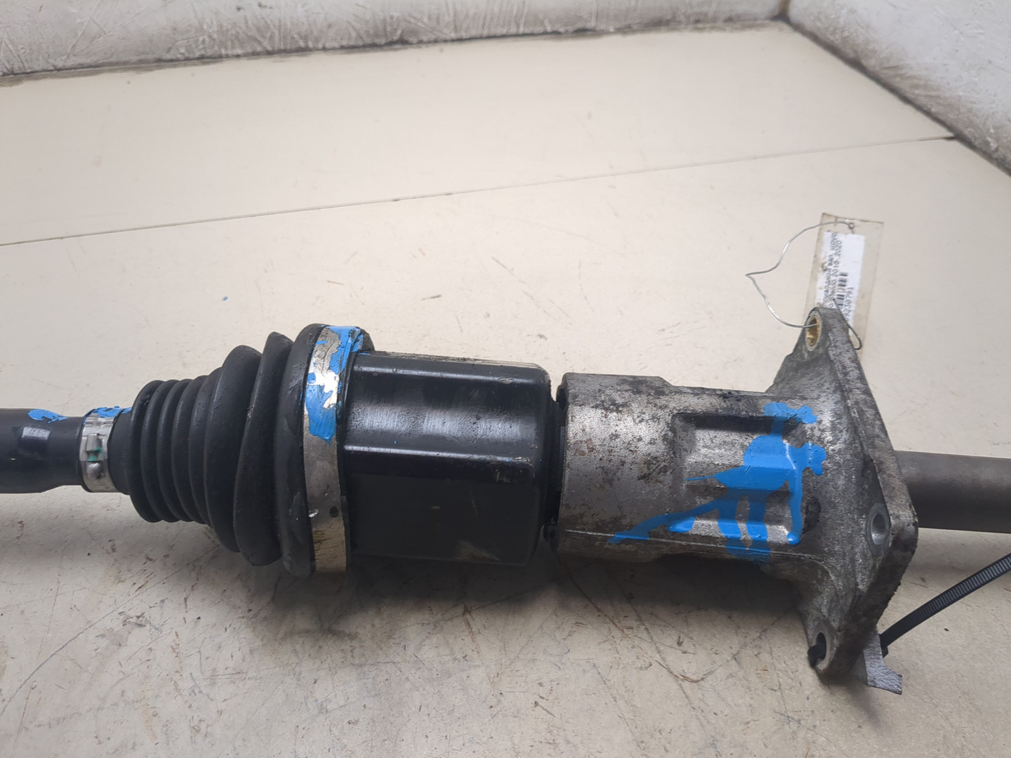 Полуось передняя правая