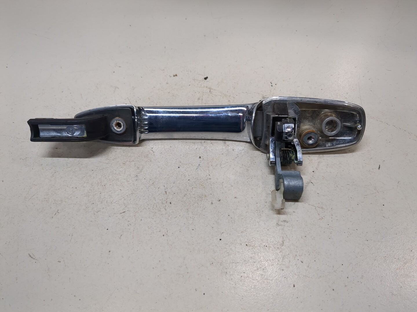 Ручка двери наружная