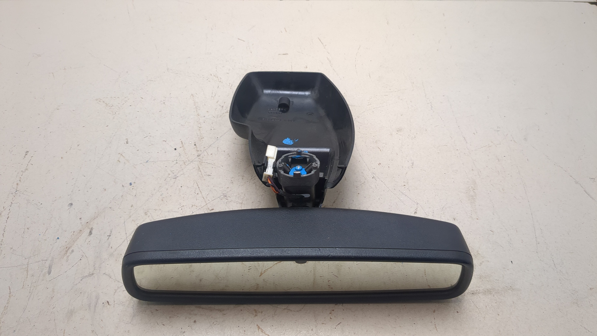 Зеркало заднего вида