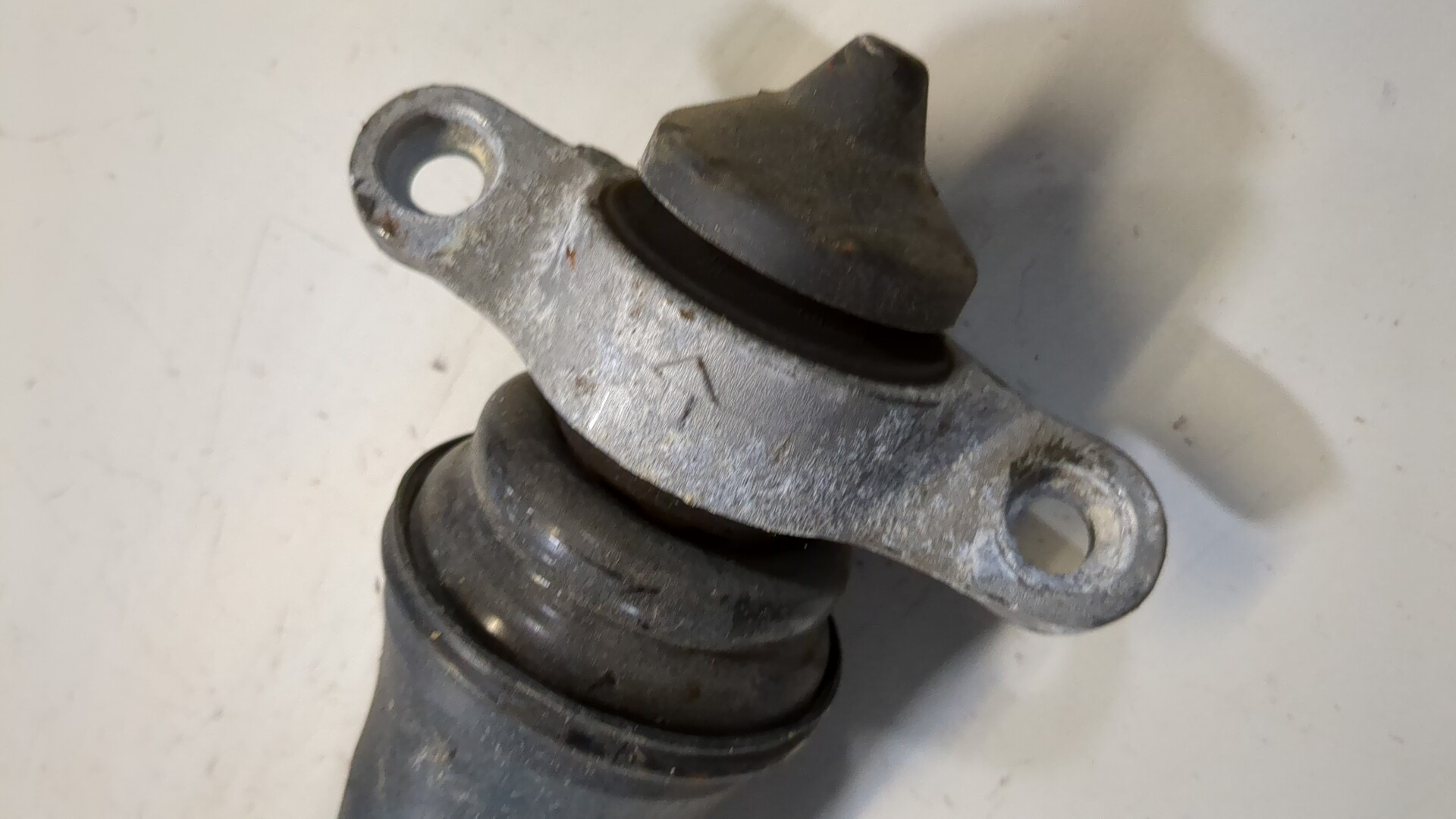 Амортизатор задний (стойка)