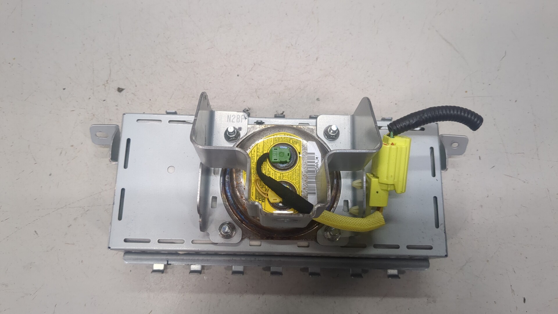 Подушка безопасности пассажирская (в торпедо)