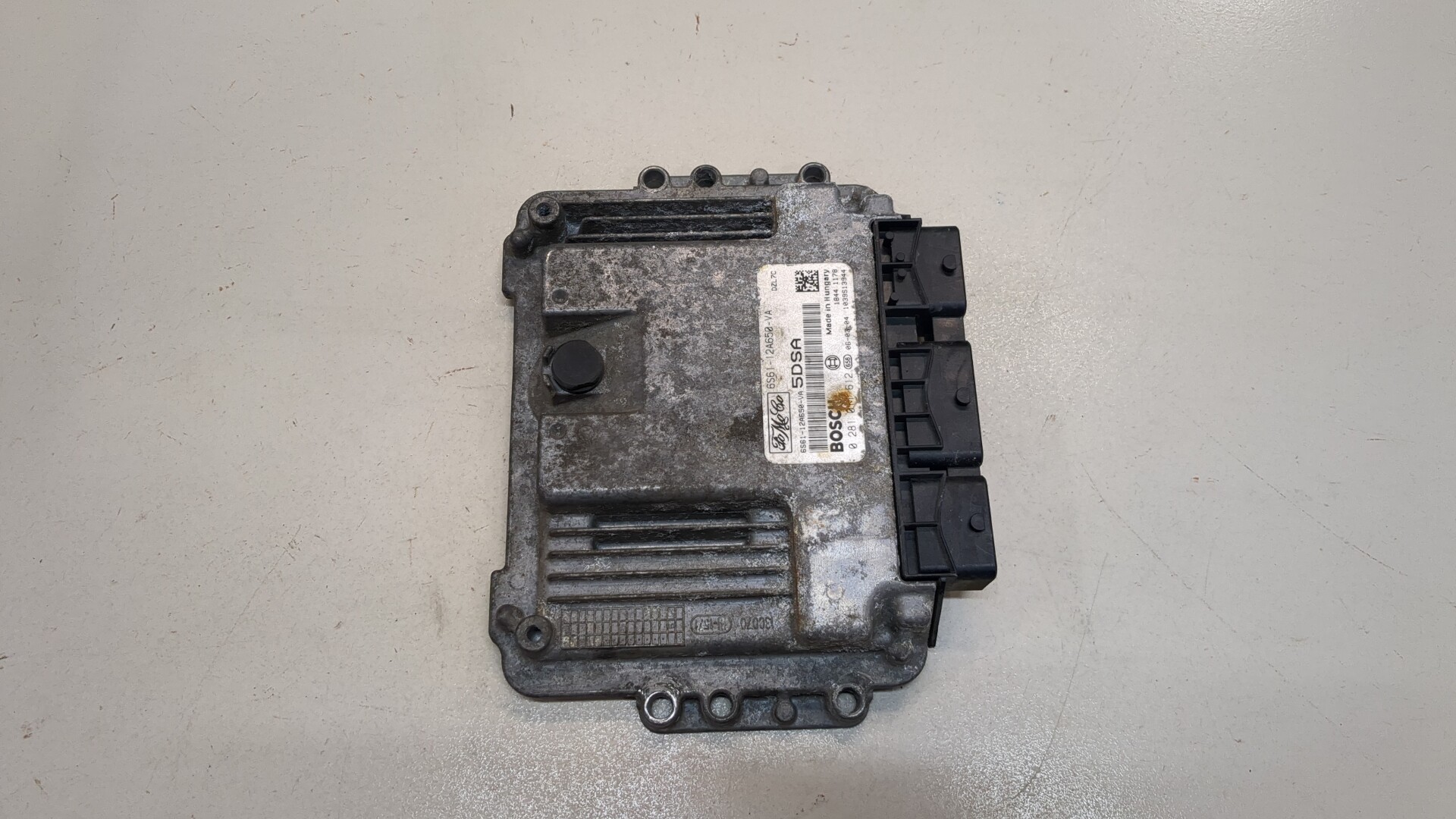 Блок управления двигателем