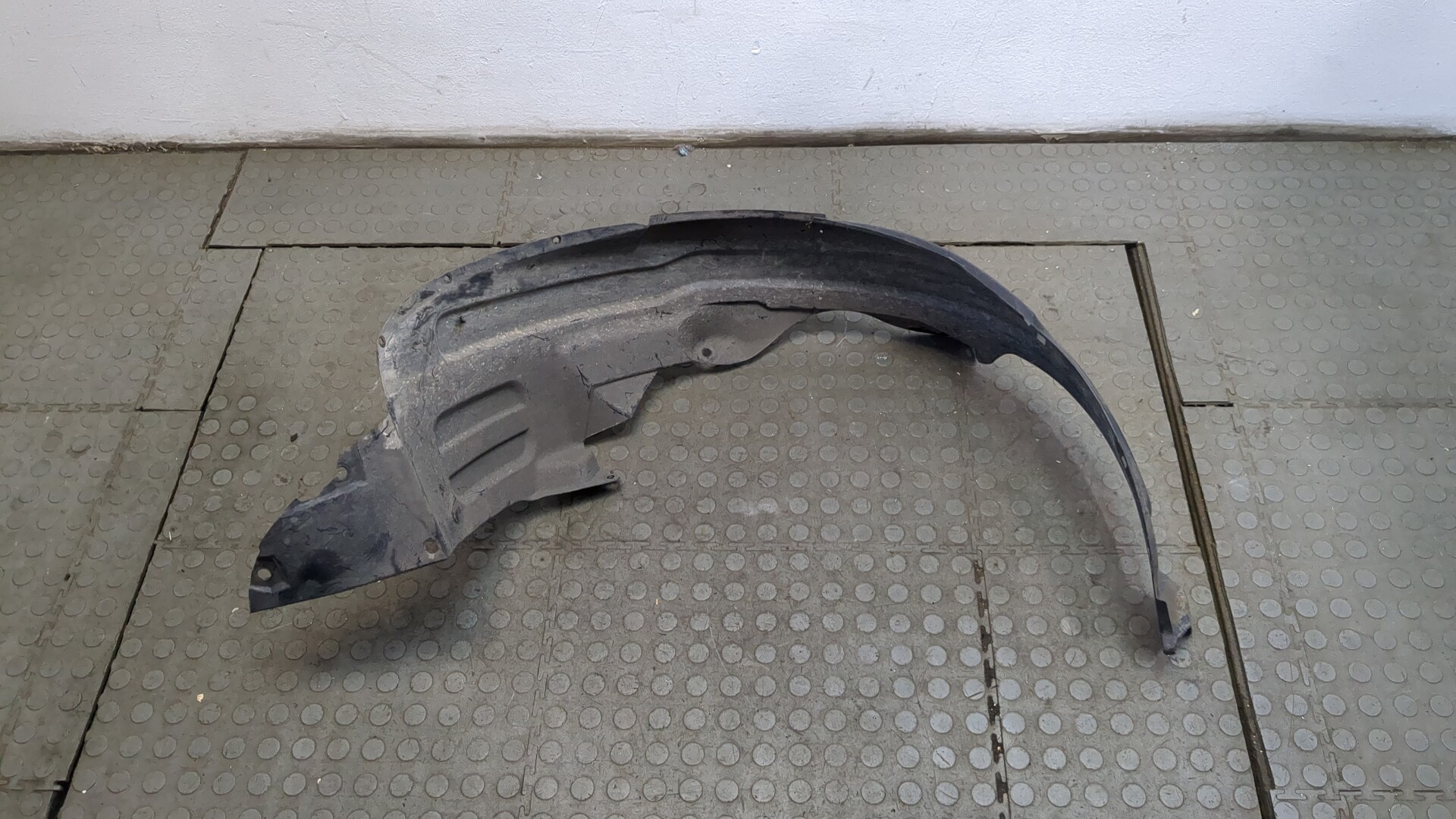 Локер передний левый