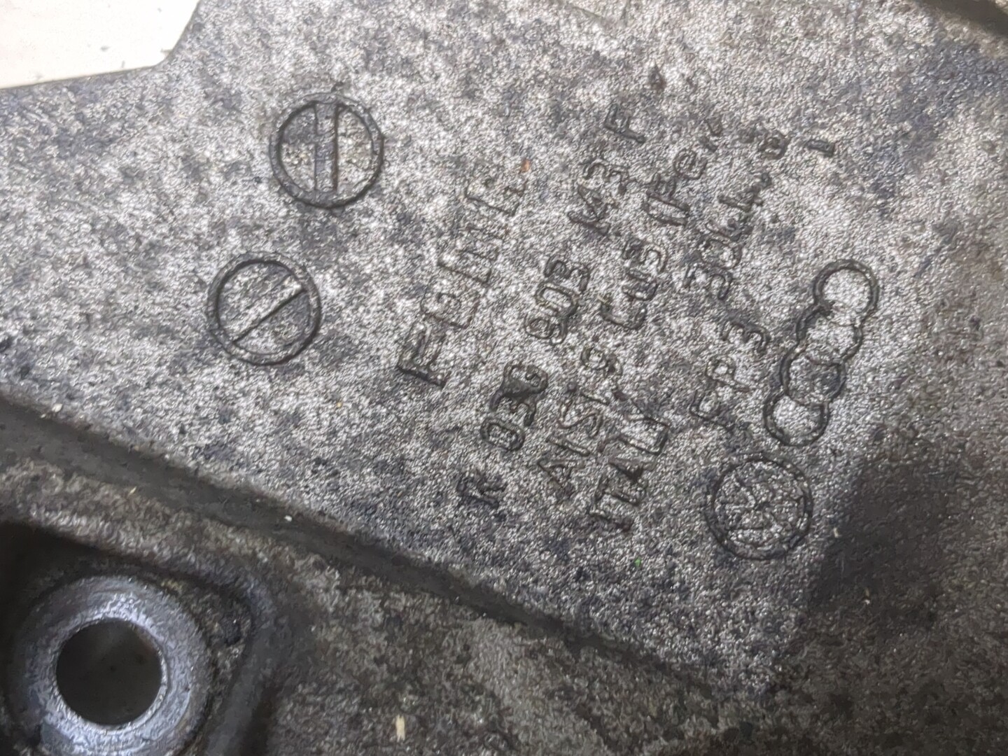 Кронштейн генератора