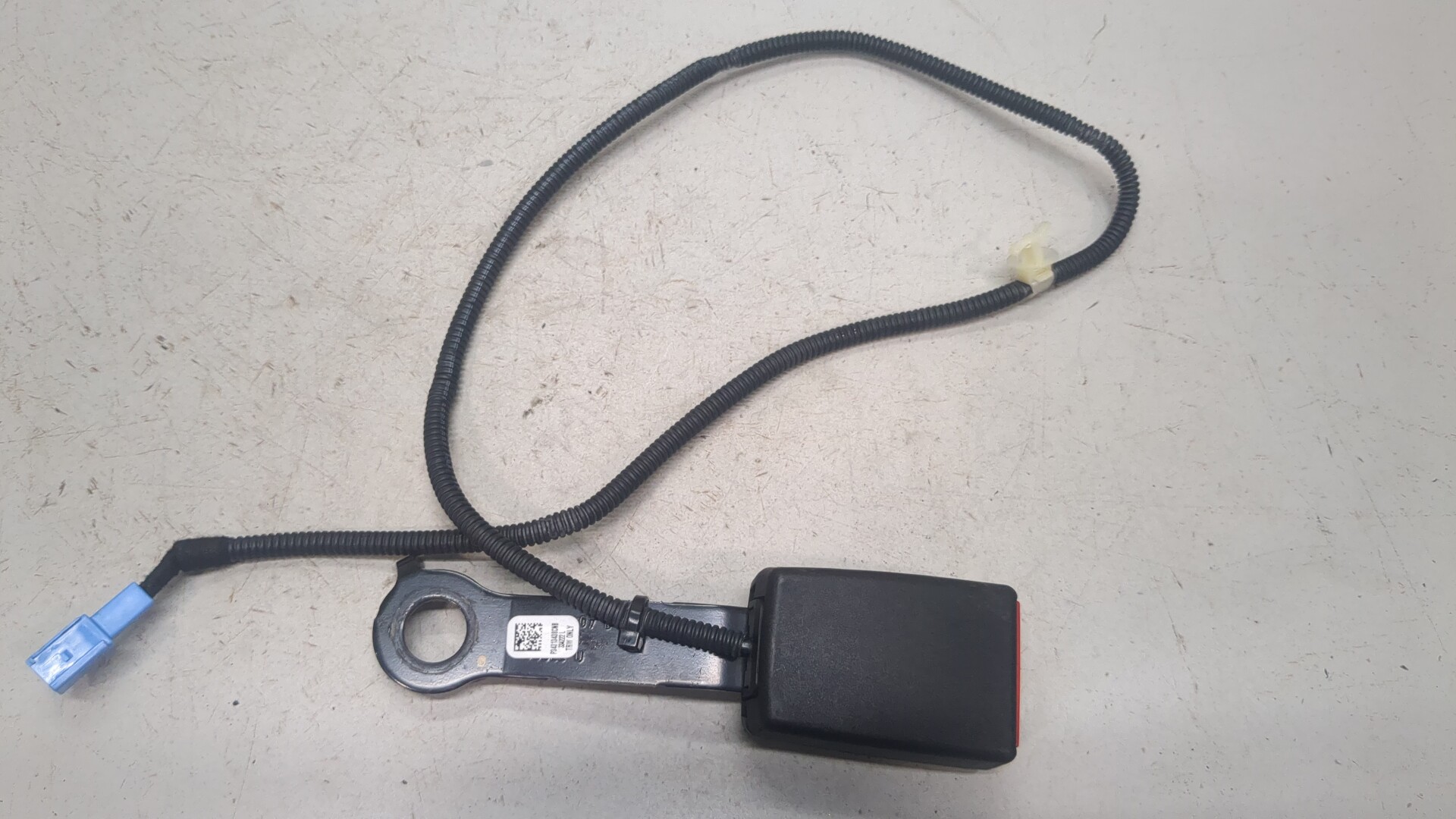 Ответная часть ремня безопасности