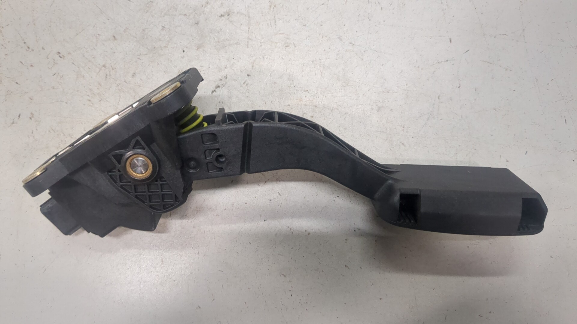 Педаль газа