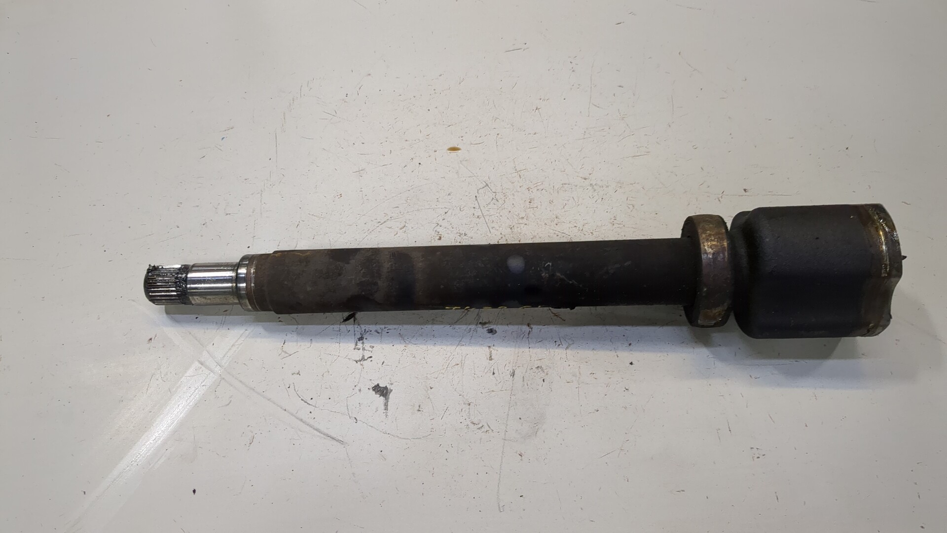 Полуось передняя правая