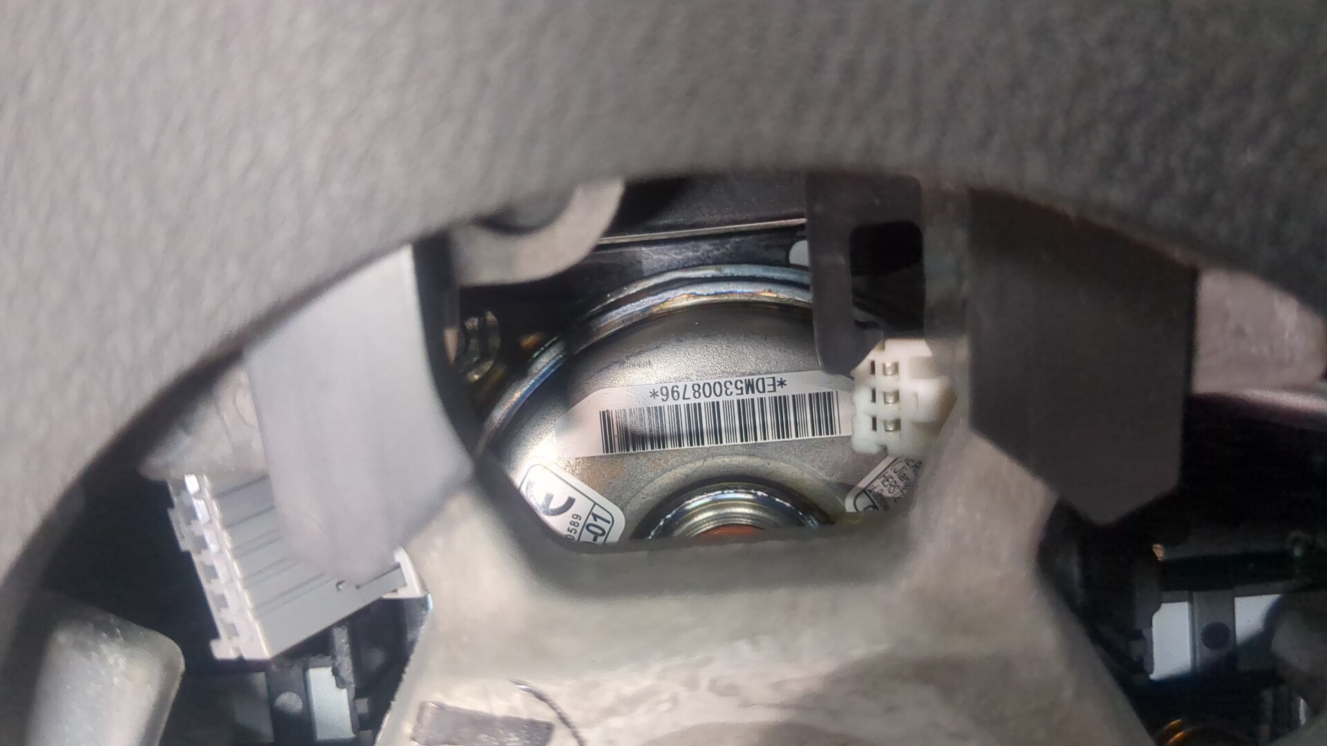 Рулевое колесо (руль)