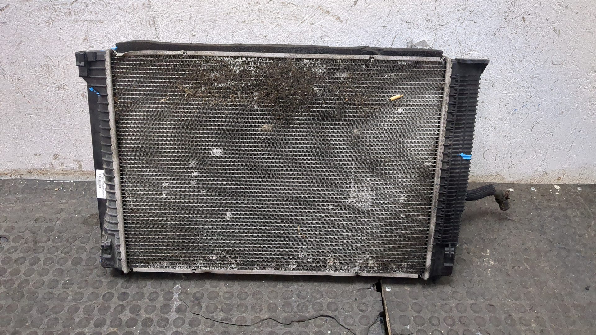 Радиатор охлаждения двигателя основной