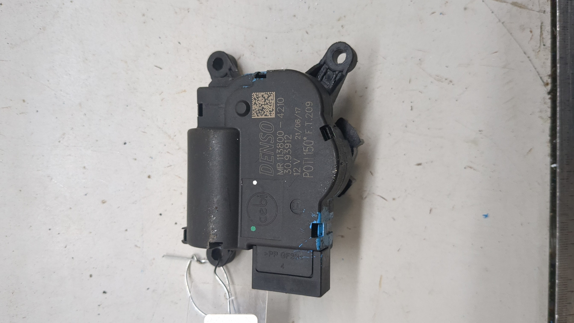 Моторчик заслонки печки