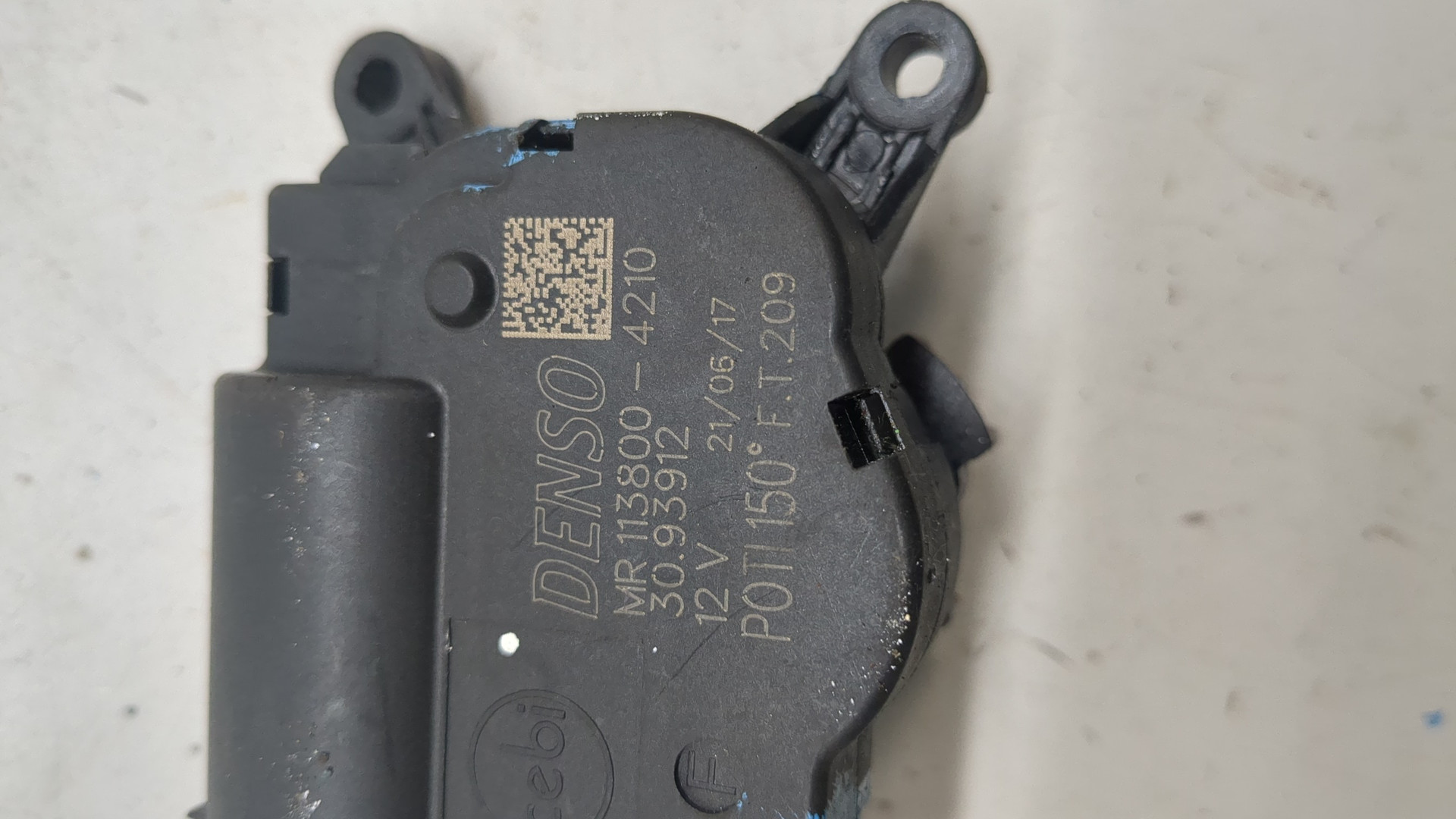 Моторчик заслонки печки