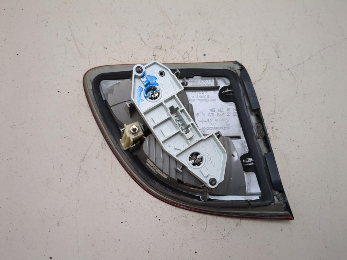 Фонарь задний внутренний правый