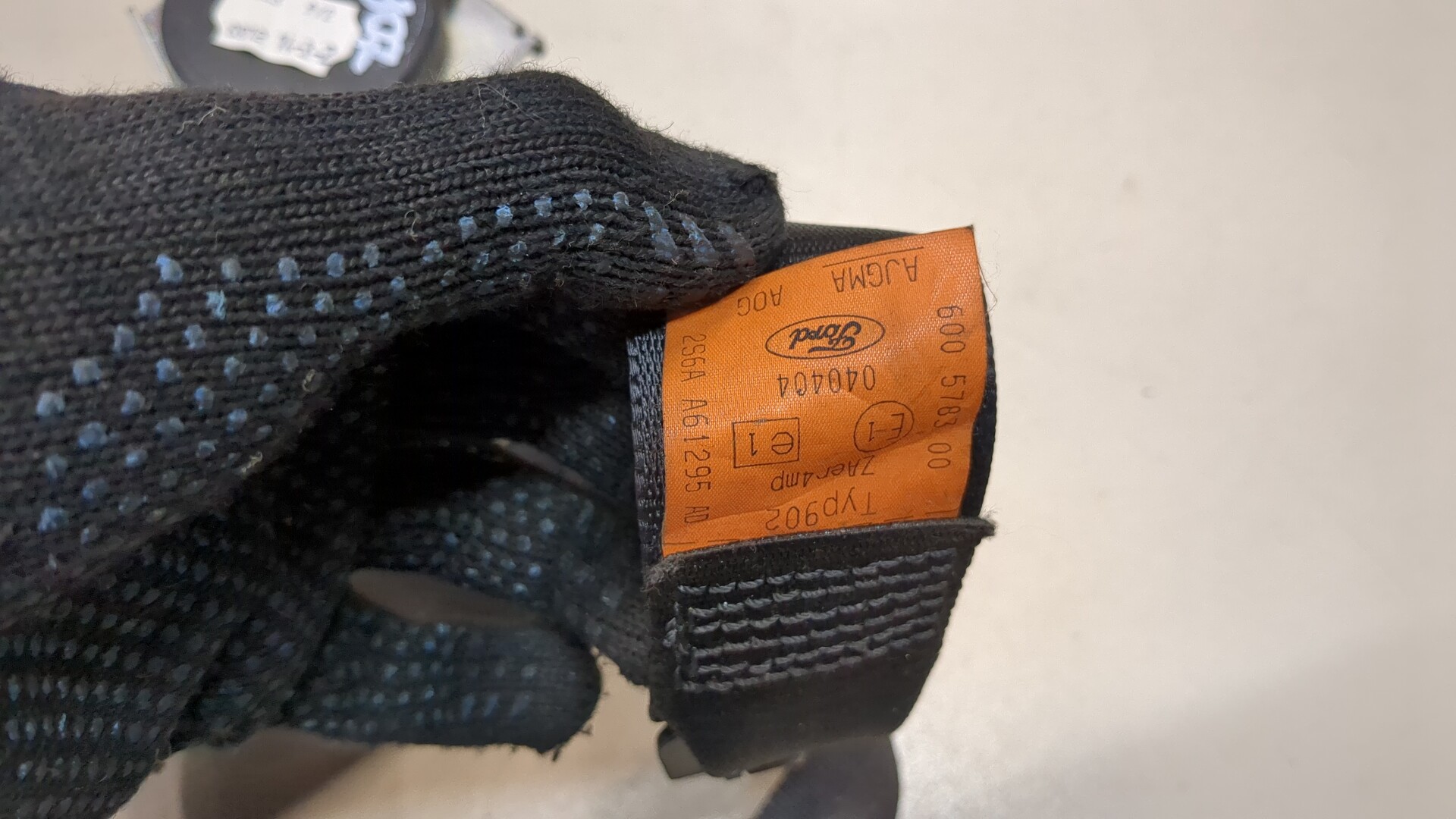 Ремень безопасности