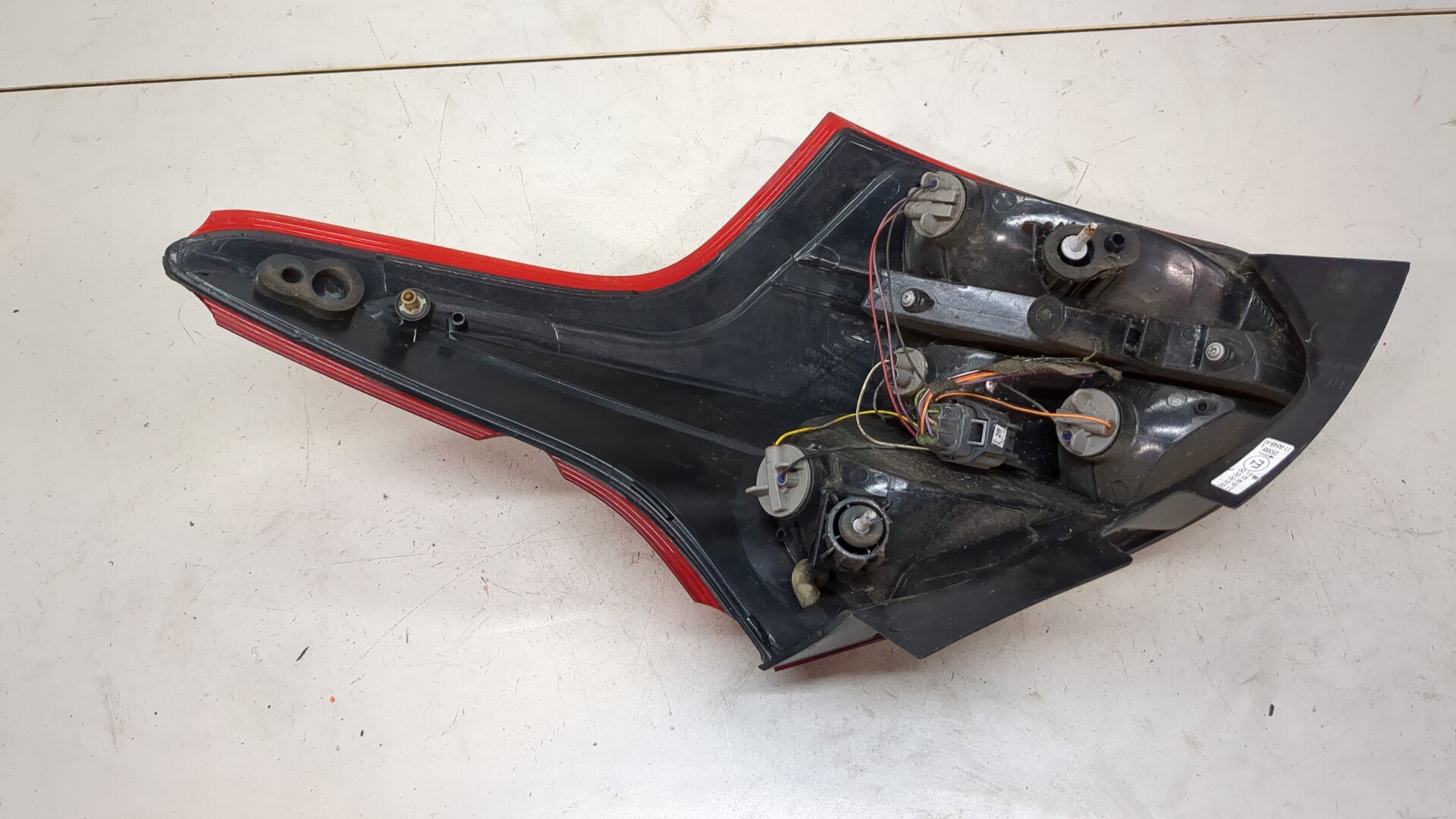 Фонарь задний левый