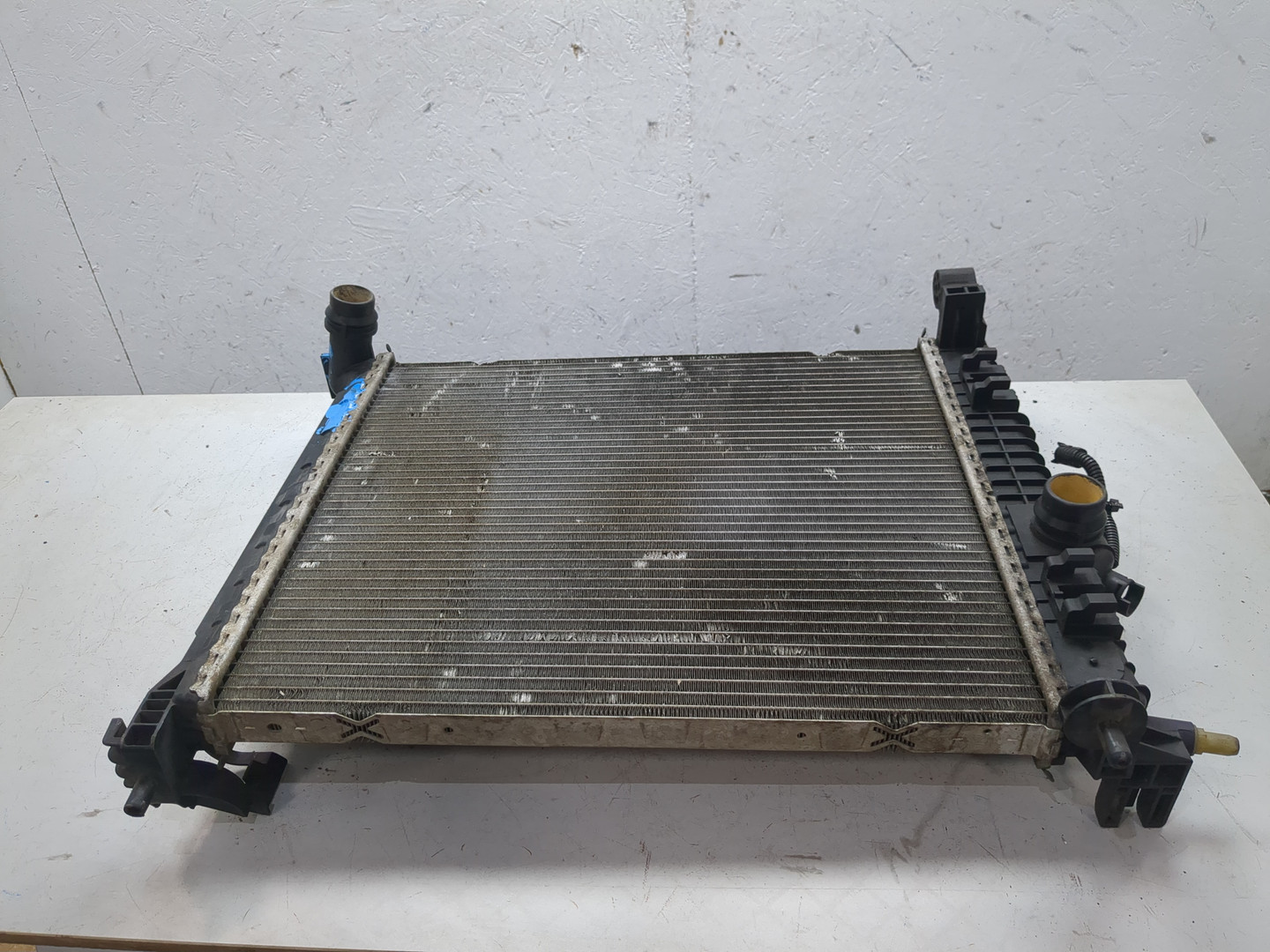 Радиатор охлаждения двигателя основной