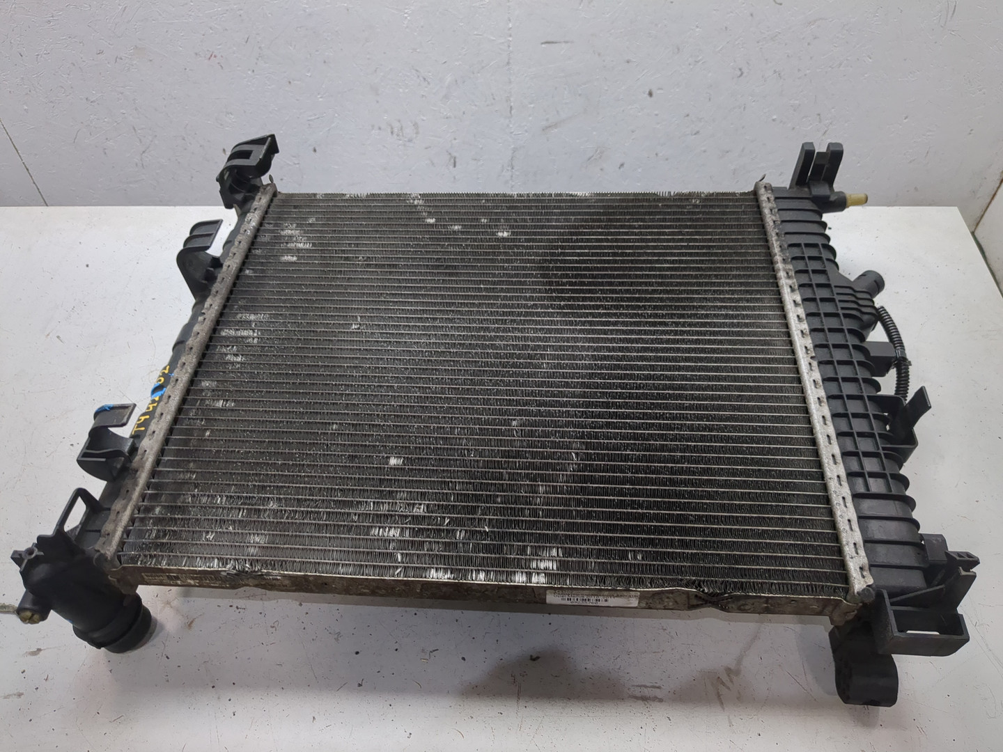 Радиатор охлаждения двигателя основной