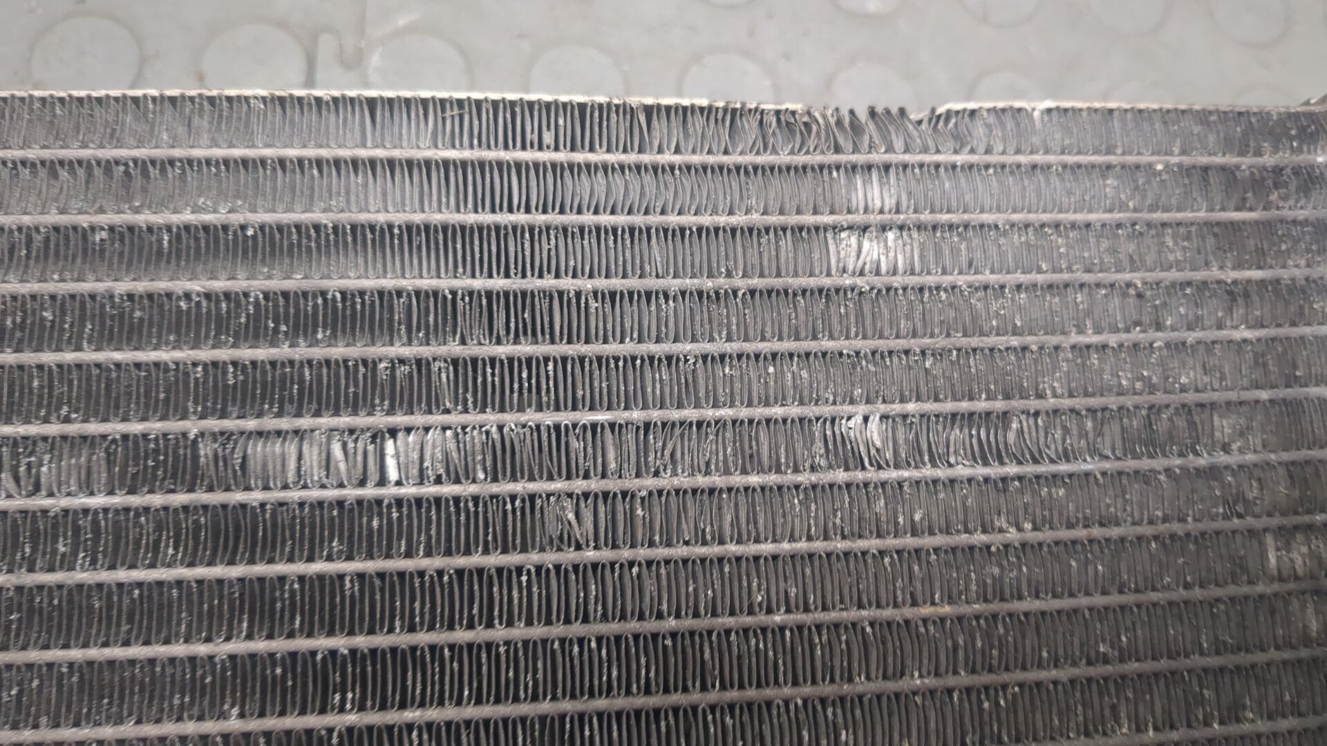 Радиатор охлаждения двигателя основной