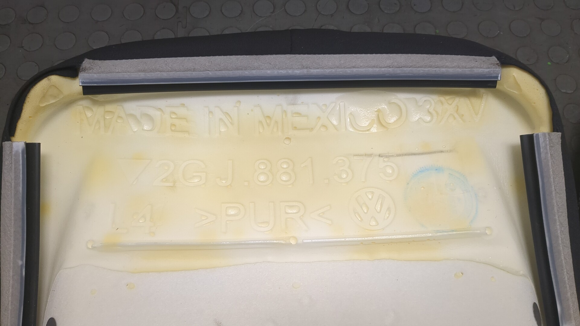 Сиденья комплект