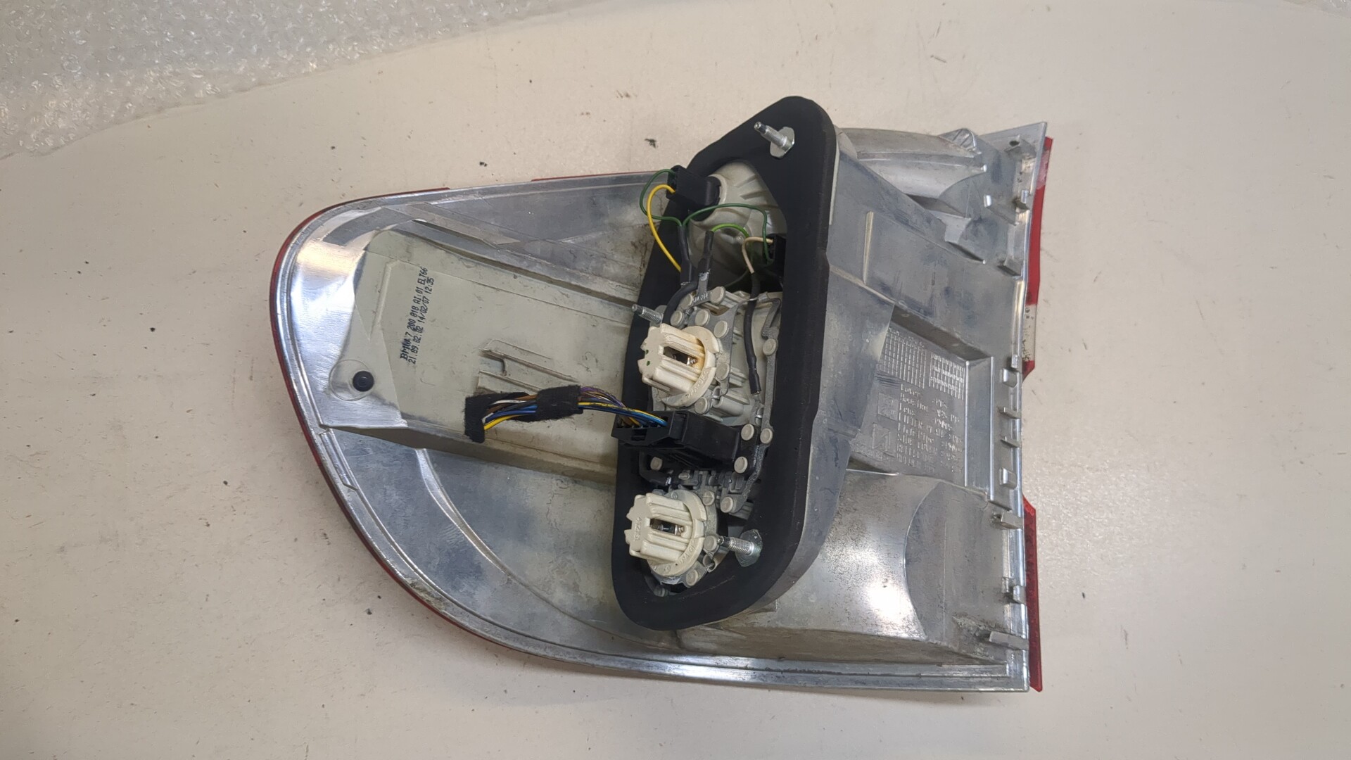 Фонарь задний правый