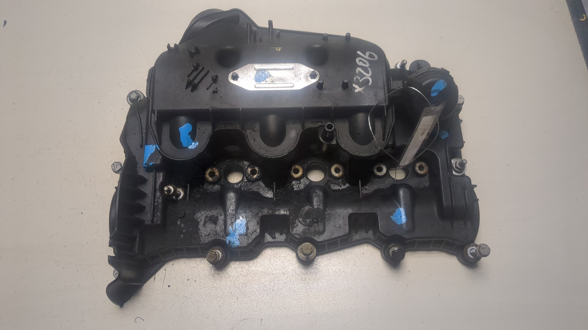 Крышка клапанная ГБЦ