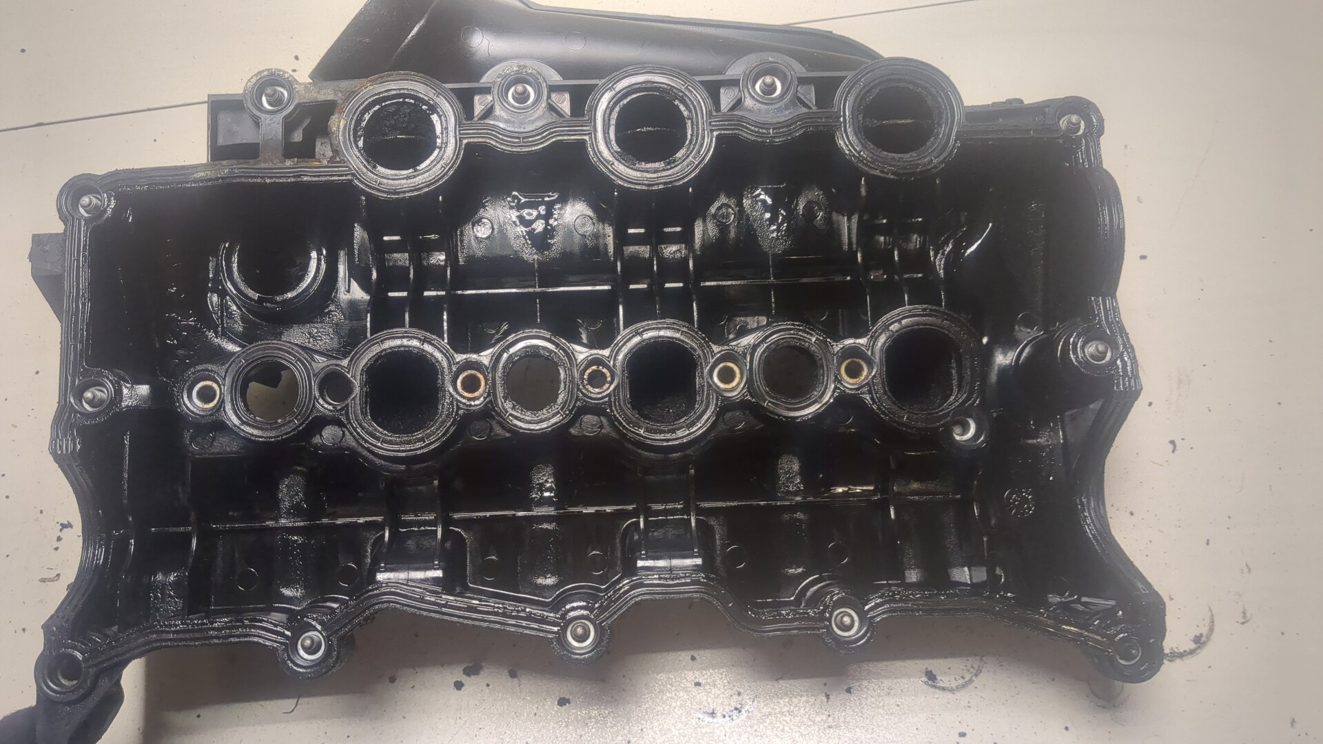 Крышка клапанная ГБЦ