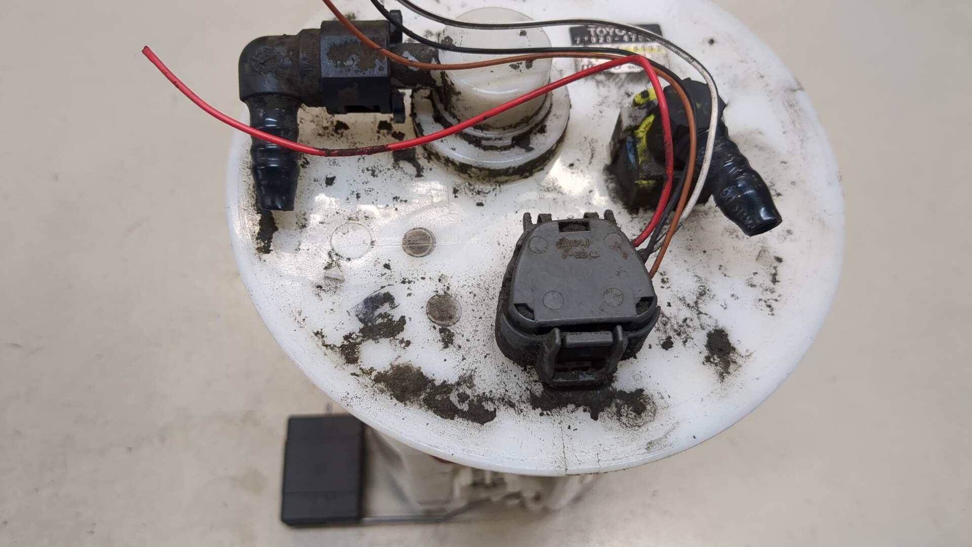 Насос топливный электрический