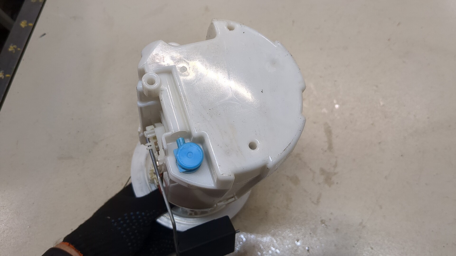 Насос топливный электрический