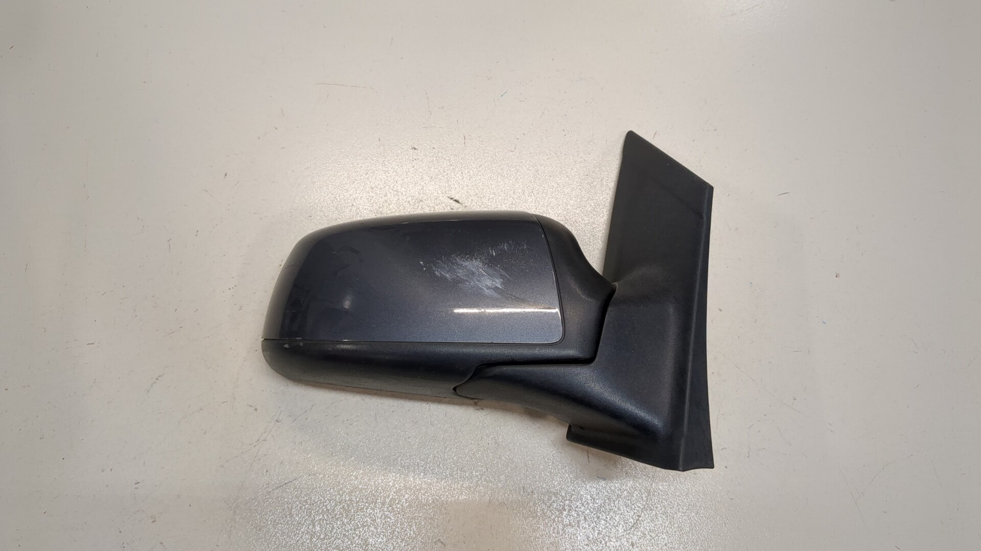 Зеркало правое электрическое