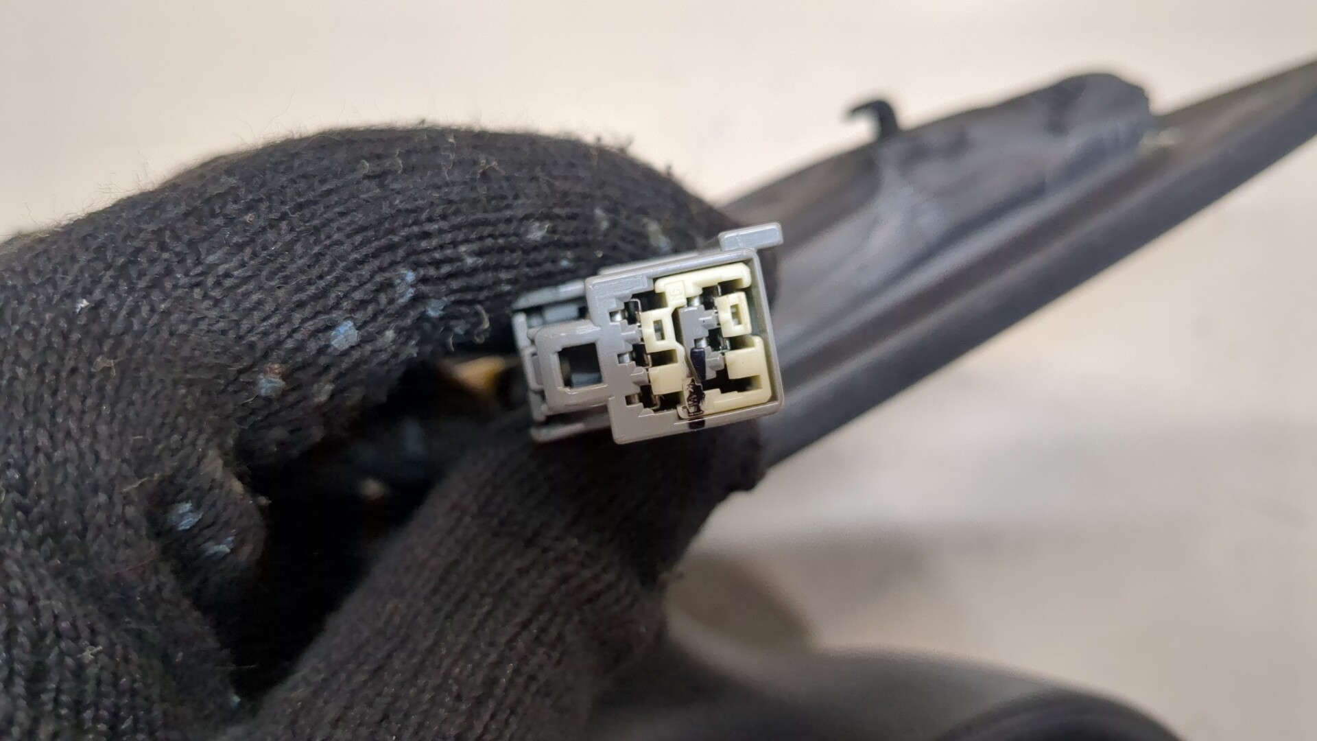 Зеркало правое электрическое