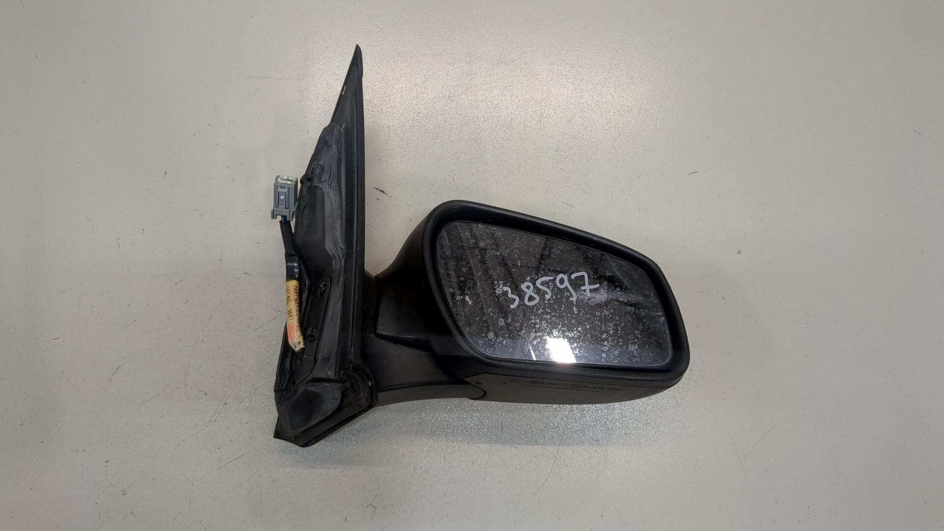 Зеркало правое электрическое