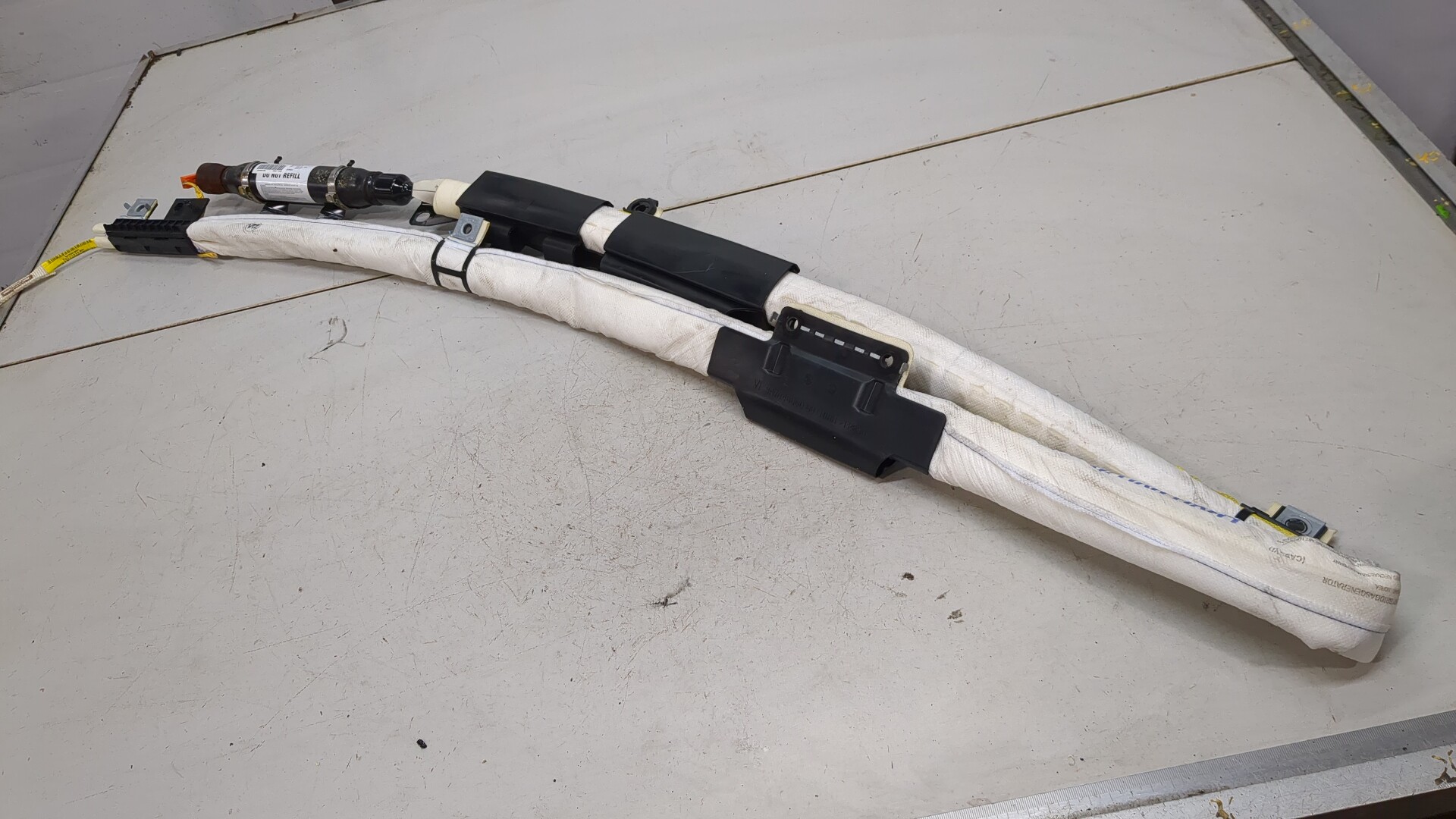 Подушка безопасности боковая (шторка)