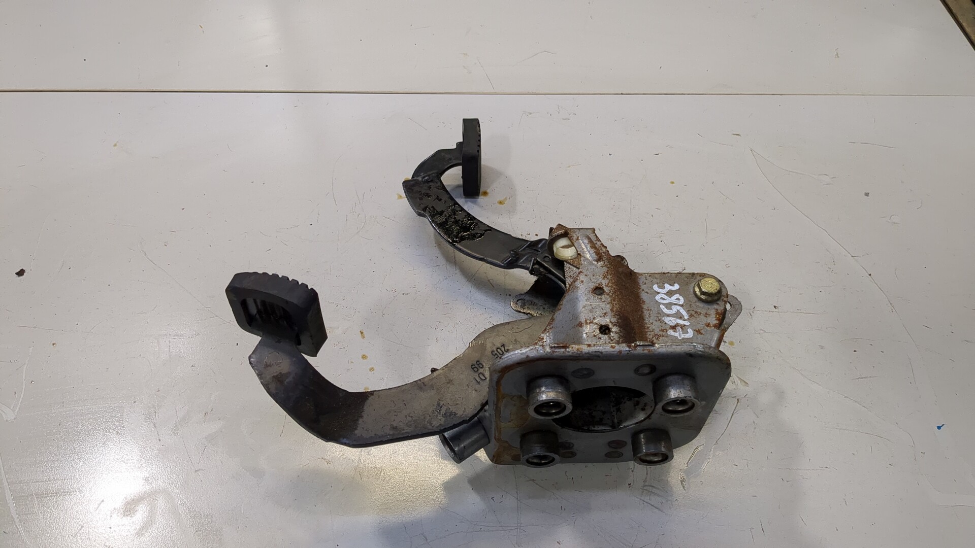 Блок педалей