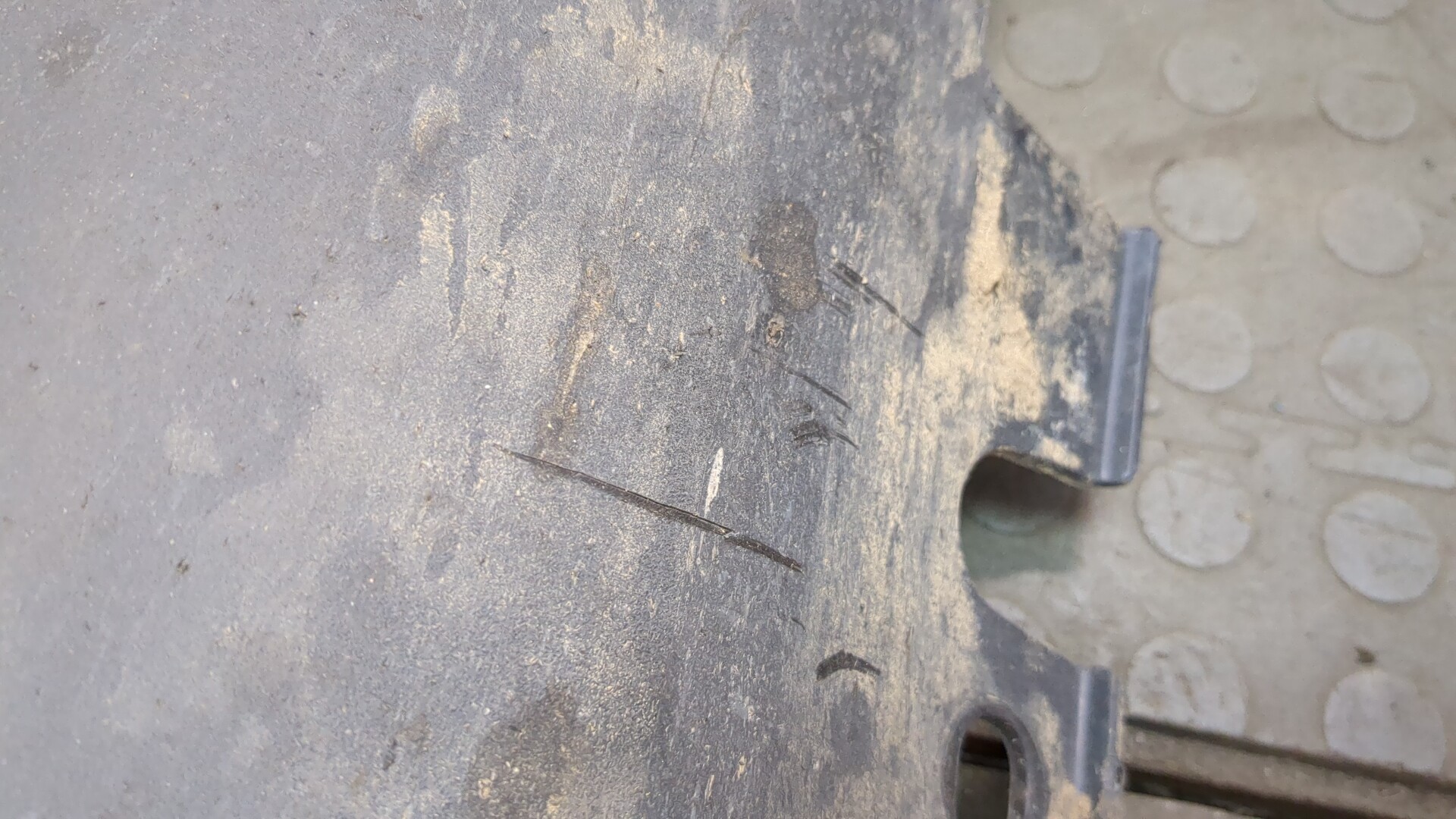 Подножка правая