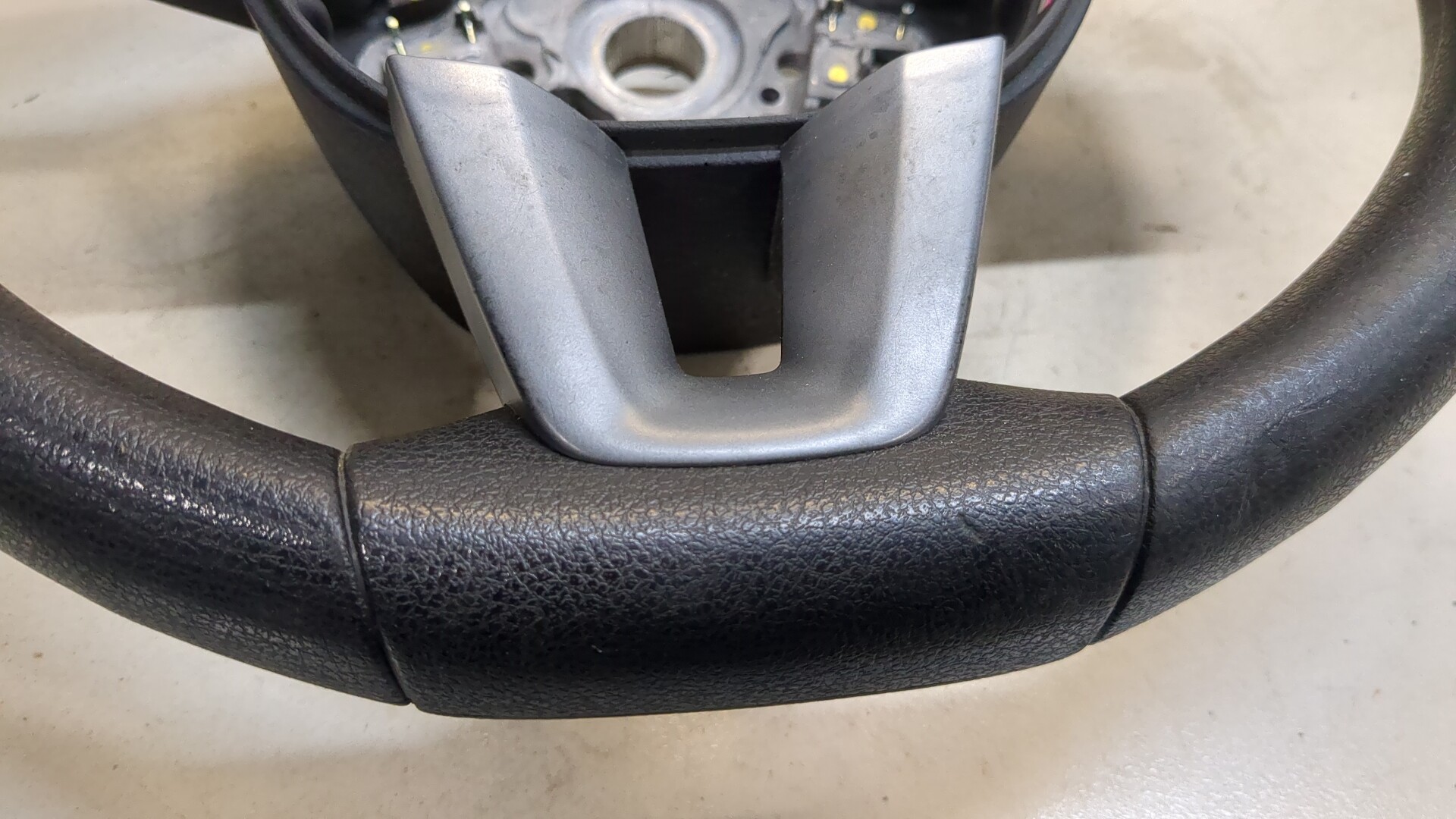 Рулевое колесо (руль)