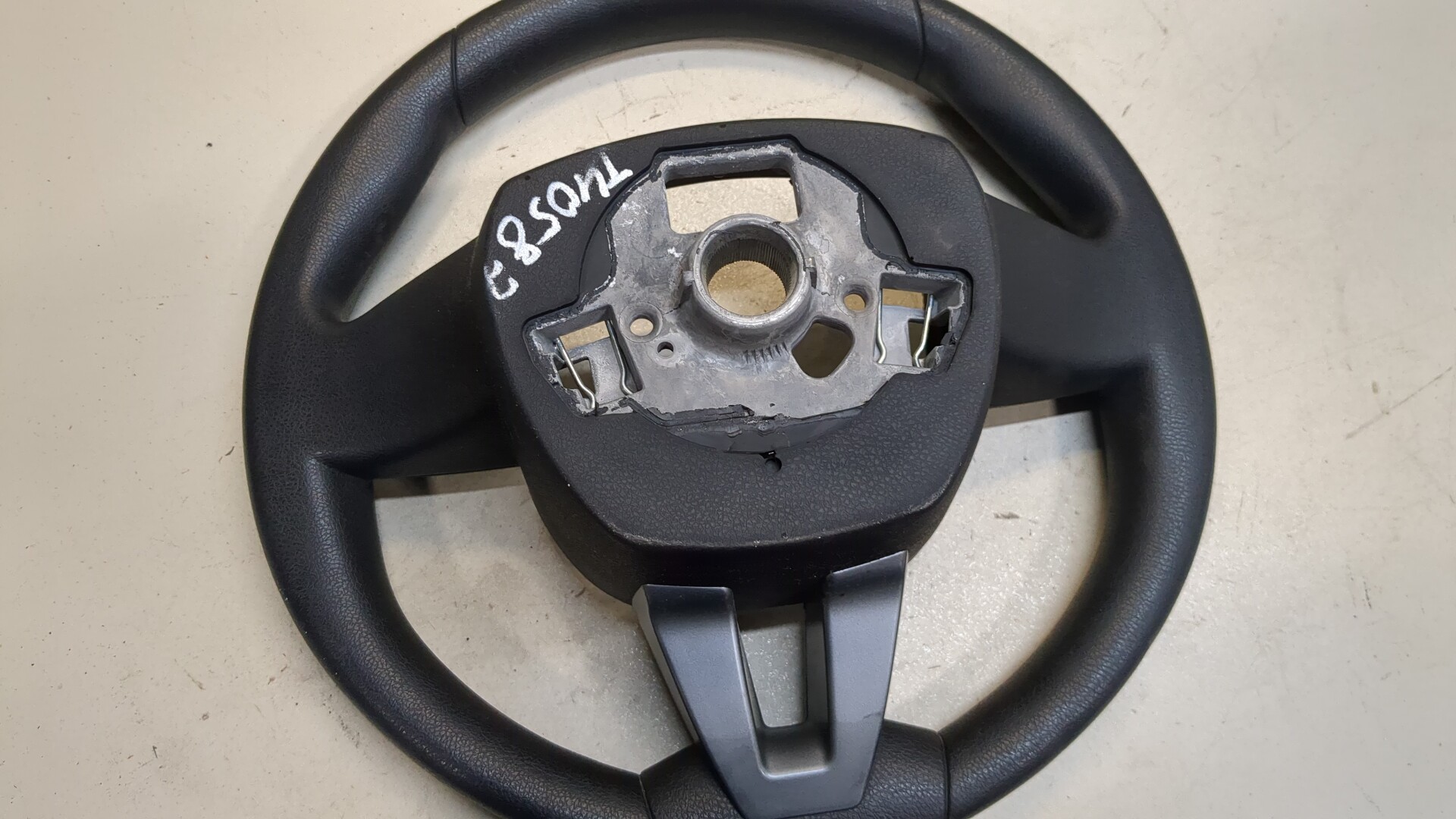 Рулевое колесо (руль)