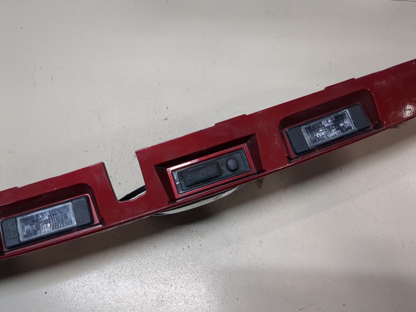 Фонарь подсветки номера