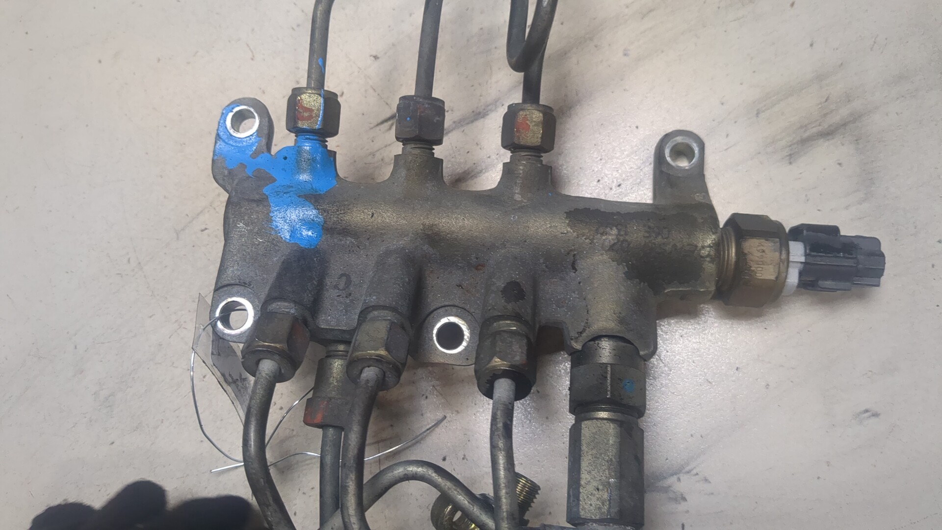 Рейка топливная (рампа)