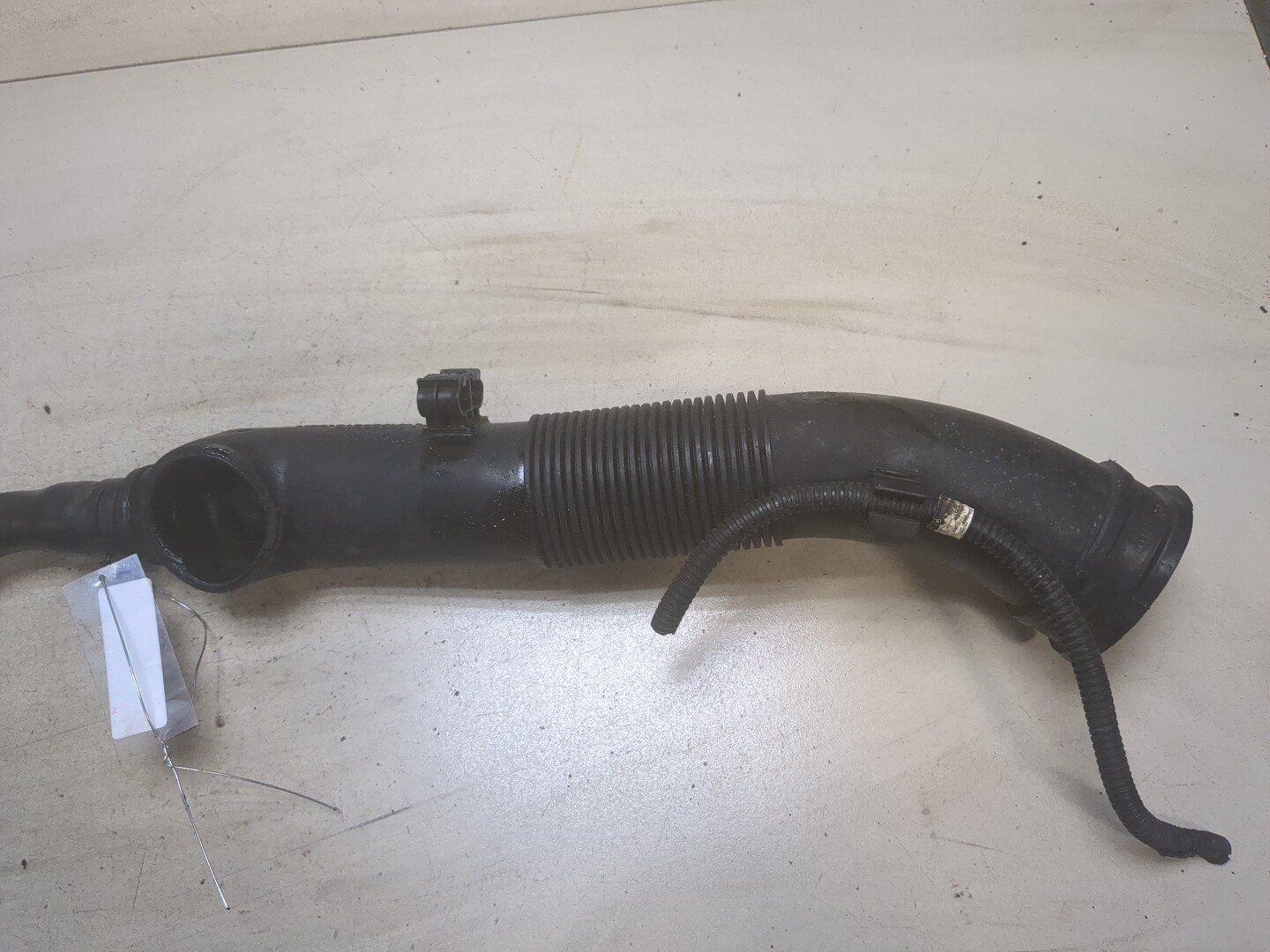 Патрубок воздушного фильтра