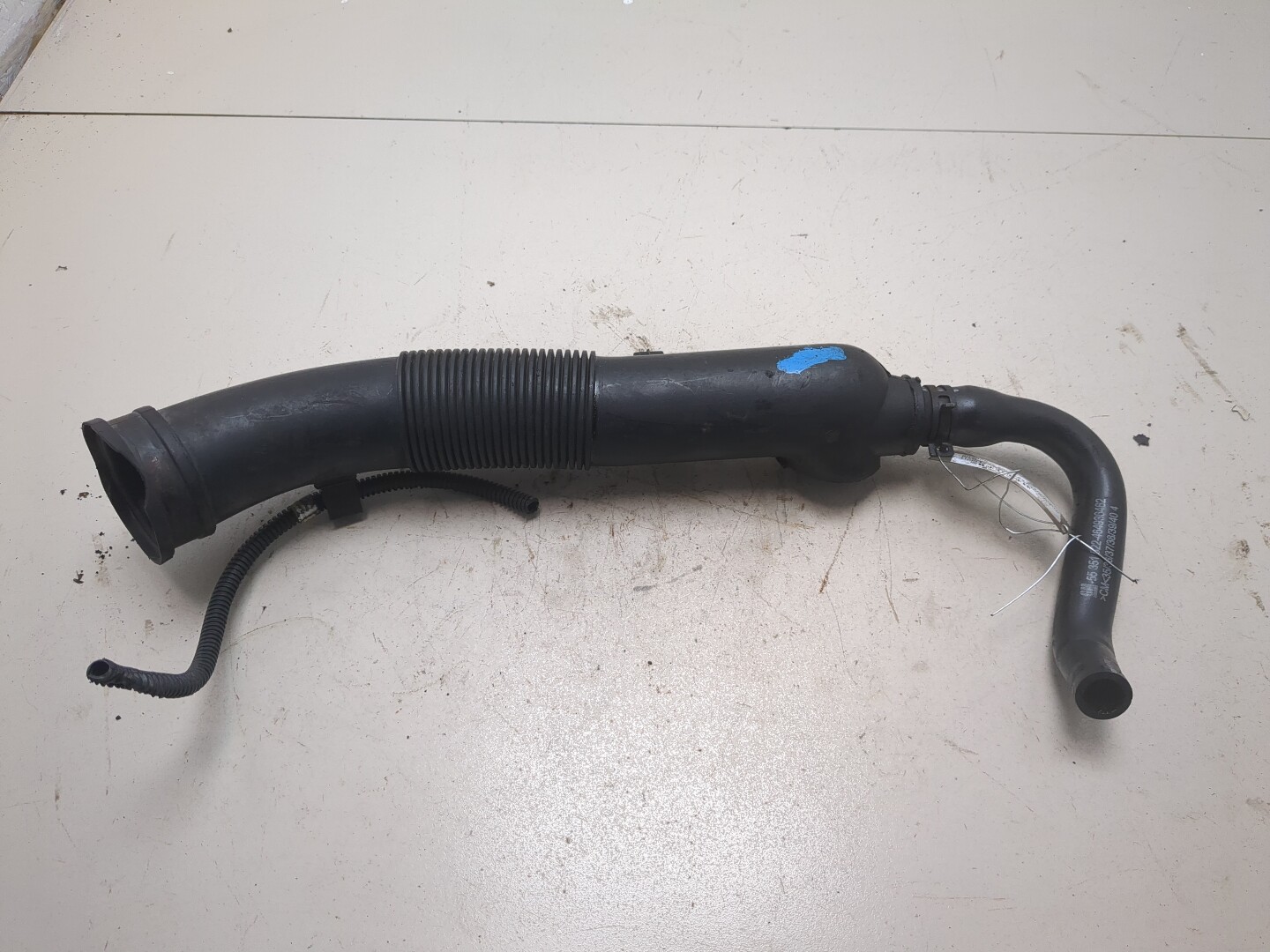 Патрубок воздушного фильтра