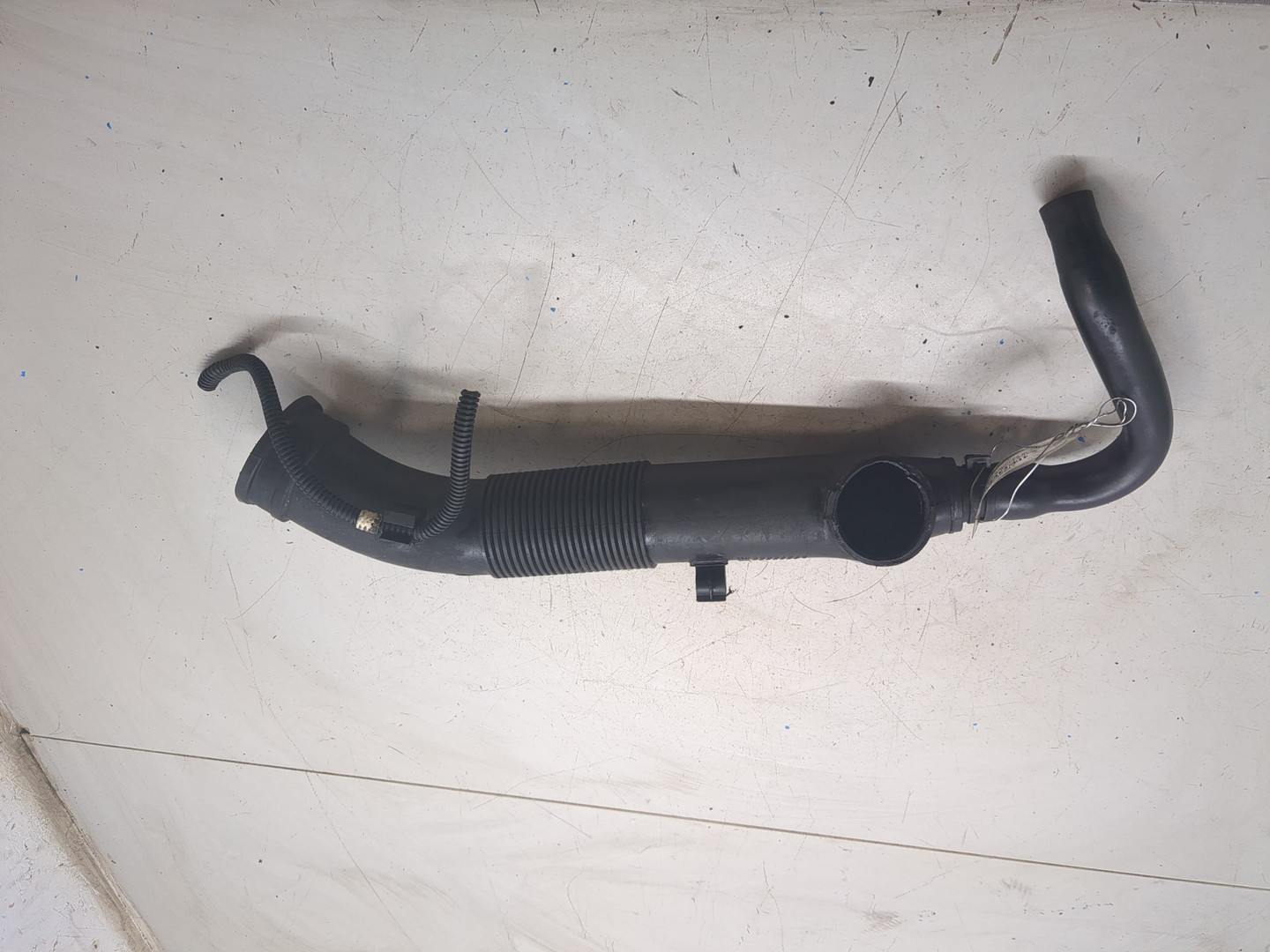 Патрубок воздушного фильтра