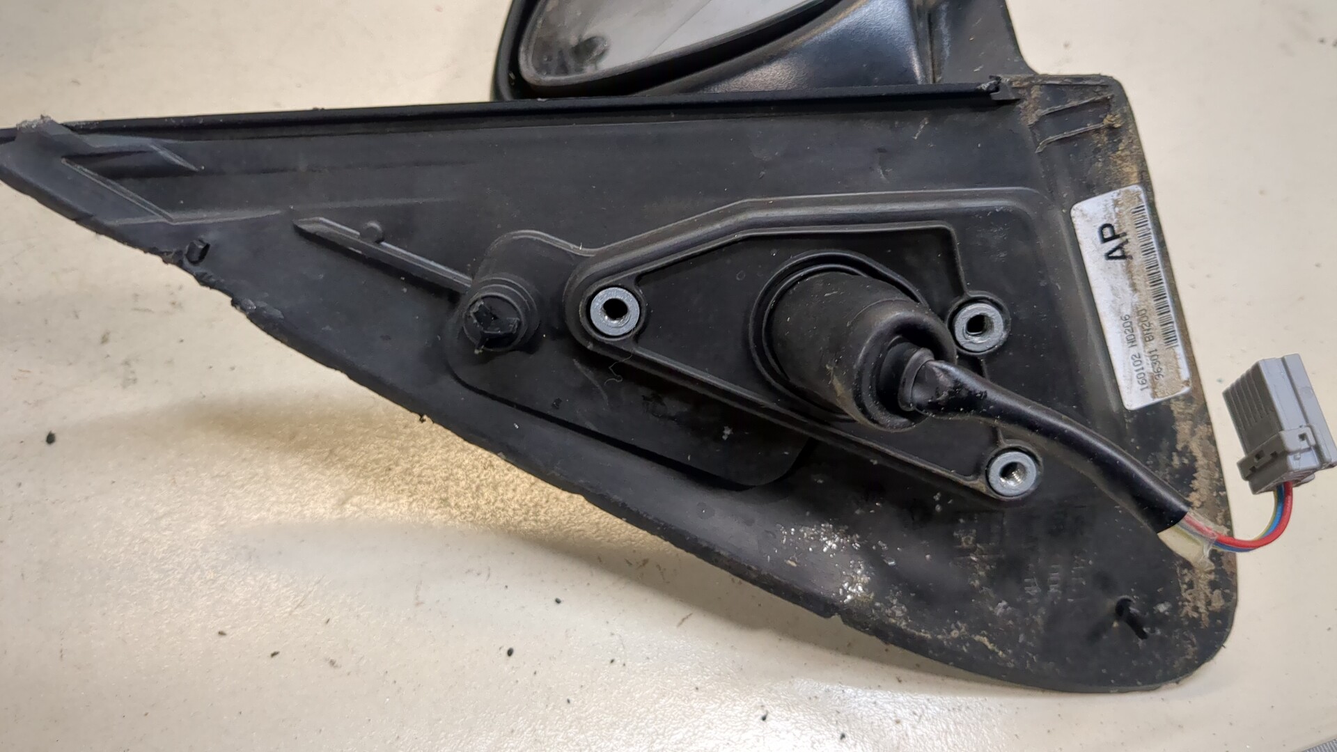 Зеркало правое электрическое