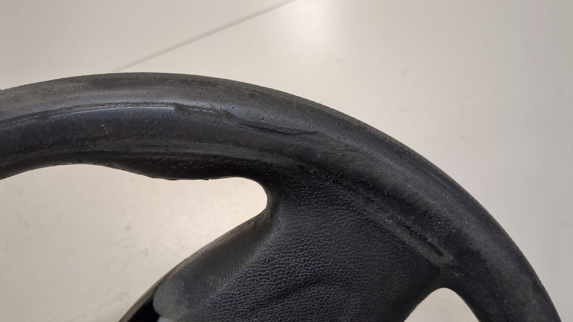 Рулевое колесо (руль)